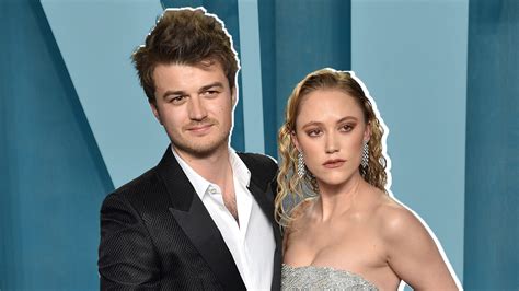 joe keery sex|Joe Keery Opens Up About His Big Breakup from Maika Monroe。